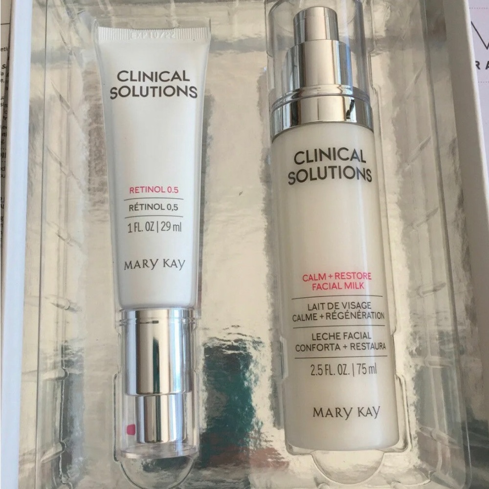 NEW!! Mary Kay Clinical Solutions Retinol Set (still sealed in the box)